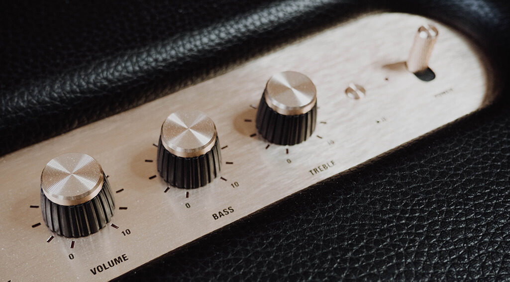 Tuning dials, like those for volume, bass, and treble, accommodate different preferences 